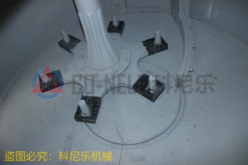 傾斜式混合造粒機(jī) 傾斜式混合造粒機(jī)