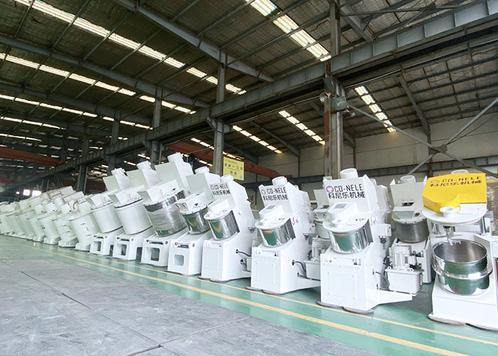 科尼樂傾斜式小型混合機(jī) 科尼樂傾斜式小型混合機(jī)