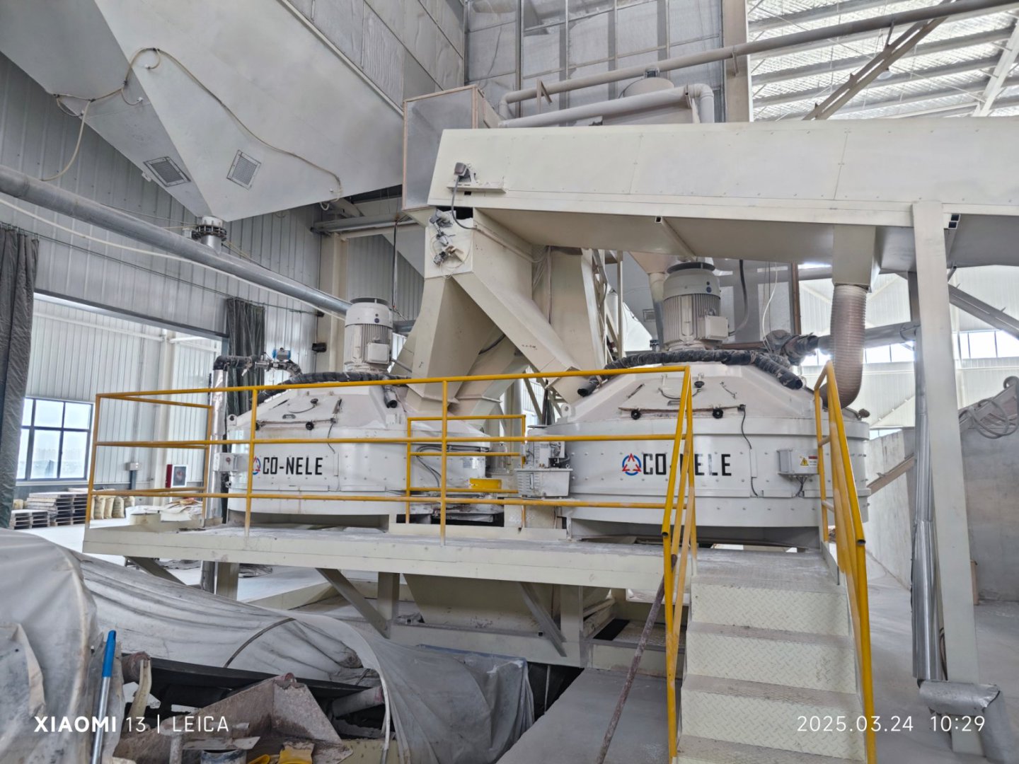 立軸行星式攪拌機 立軸行星式攪拌機